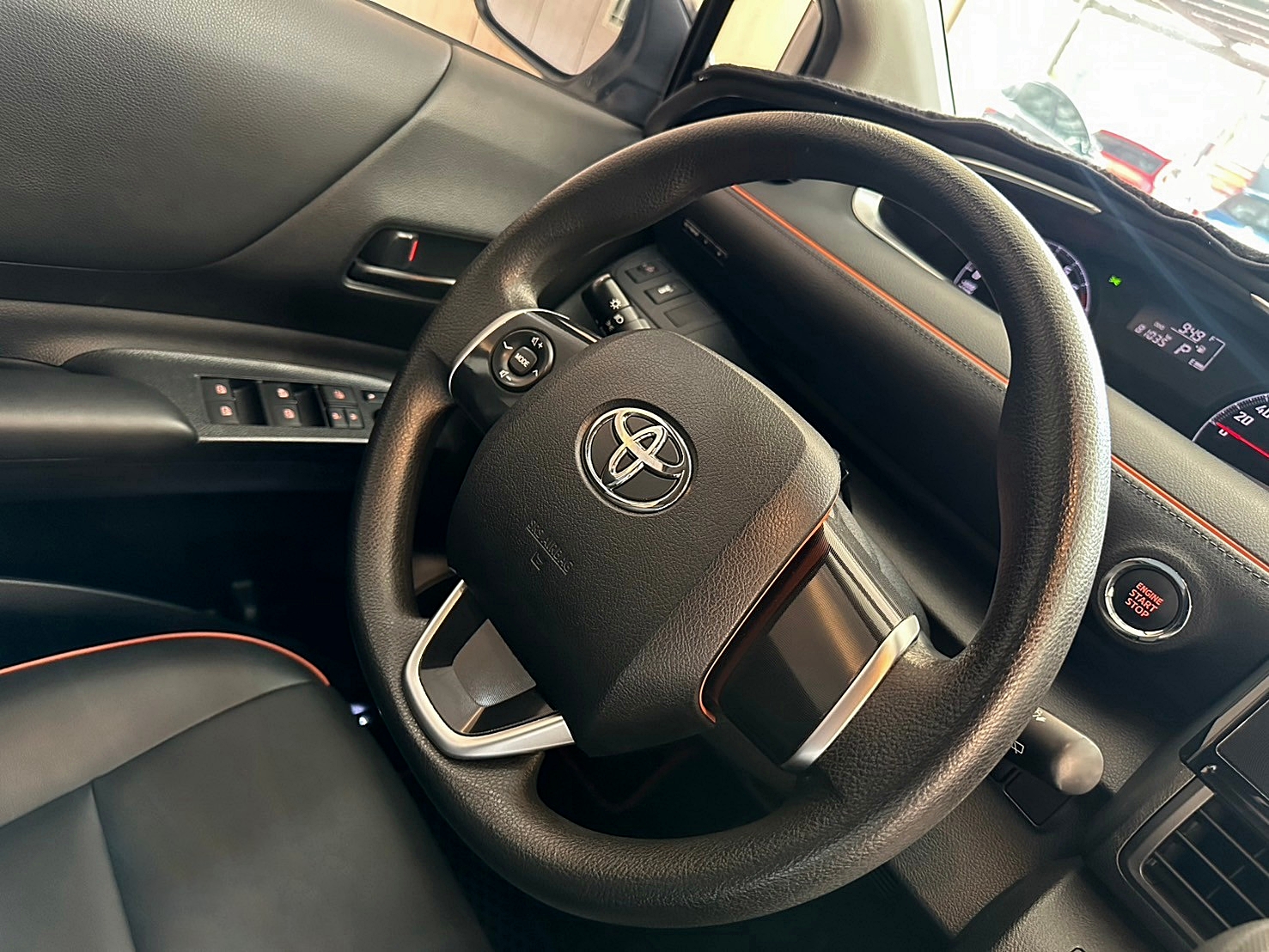 LINE:goodcar888 2020年 Toyota Sienta 五人座豪華 CVT無段變速 自然進氣 🔥APPLE CAR PLAY  第9張相片