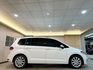 LINE:goodcar888 原廠保養 跑少 2016年 福斯 Touran 280 1.6 新車價124萬 僅跑八萬 全年度稅金只要一萬 雙離合器7速自手排 渦輪增壓 最高一公升可跑19.76km/ltr  第3張縮圖