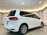 LINE:goodcar888 原廠保養 跑少 2016年 福斯 Touran 280 1.6 新車價124萬 僅跑八萬 全年度稅金只要一萬 雙離合器7速自手排 渦輪增壓 最高一公升可跑19.76km/ltr  第15張縮圖
