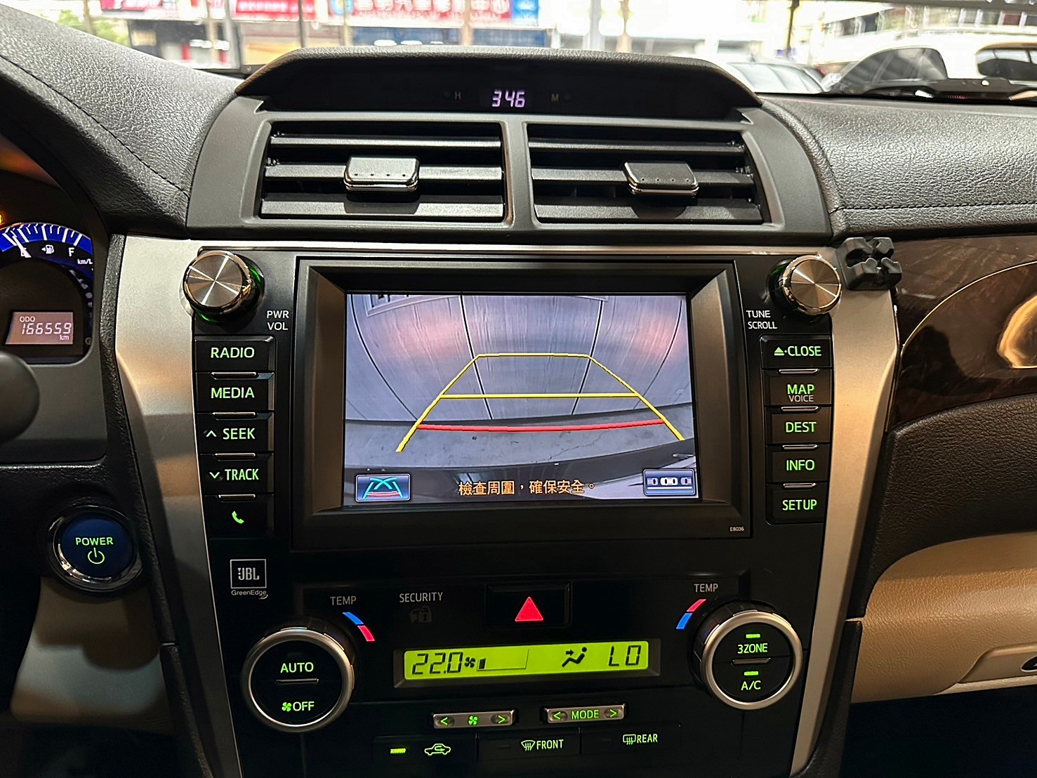 LINE:goodcar888 油電混合 超省油 2012年 Toyota Camry Hybrid-Q 最頂級 新車價140萬 CVT無段變速 自然進氣  第14張相片