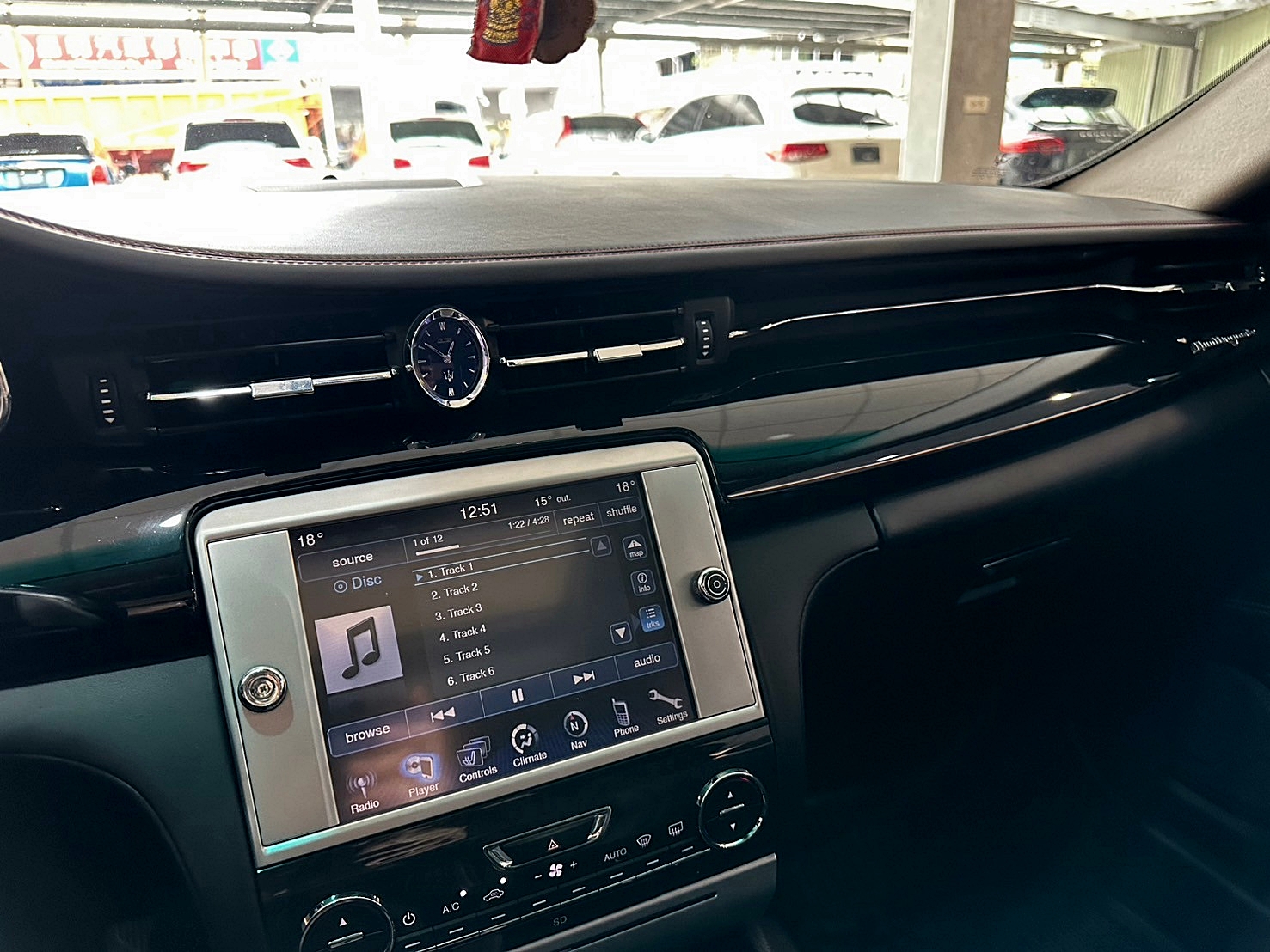 LINE:goodcar888 原廠保養 跑少 2015年 Maserati Quattroporte GTS 3.8 新車價818萬 僅跑12萬 8速手自排 渦輪增壓 最大馬力530hp 3.8升雙渦輪增壓V8引擎  第10張相片