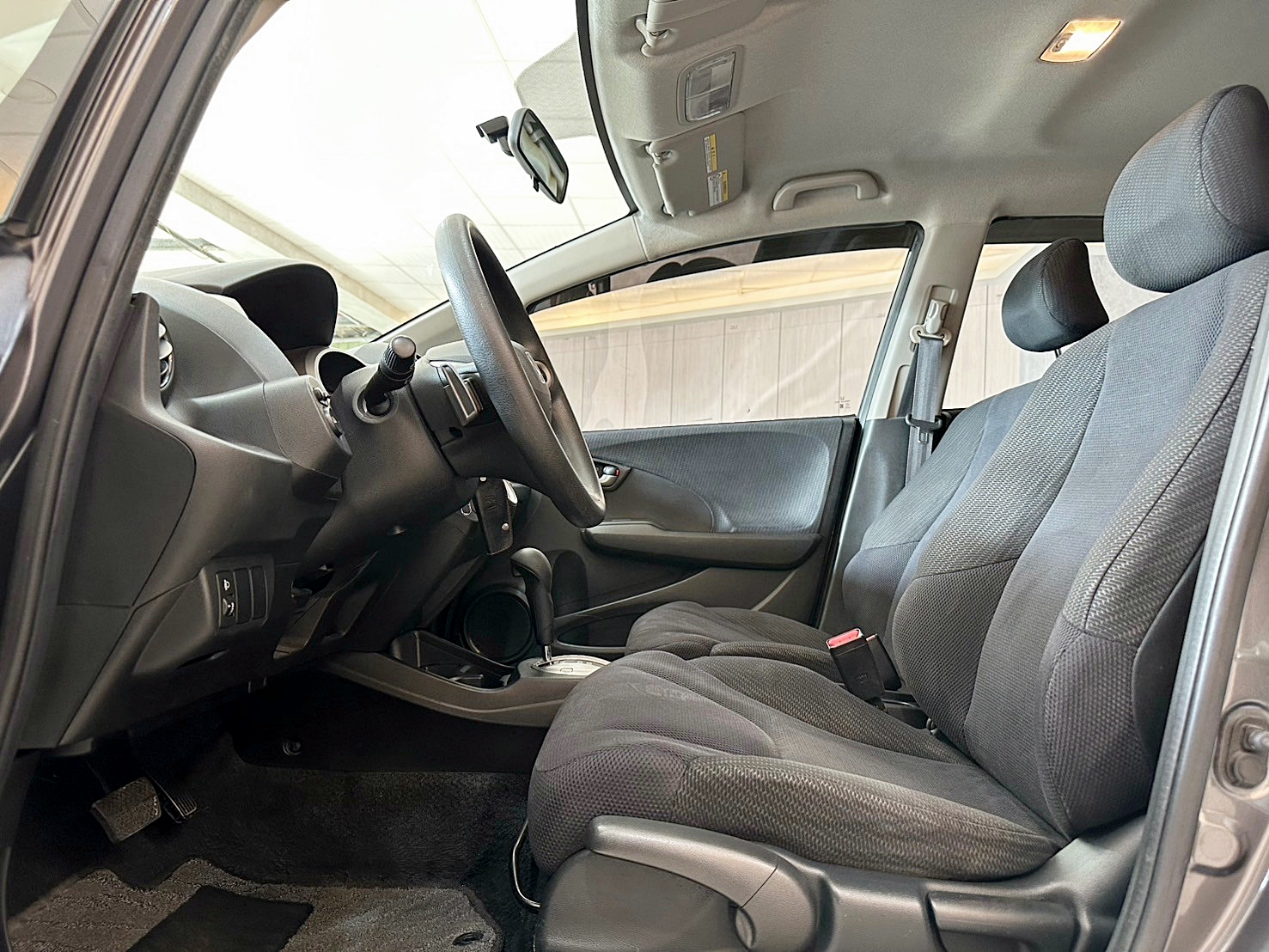 LINE:goodcar888 2012年 Honda Fit 1.5 VTi-S 僅跑九萬 一年跑約七千  第14張相片