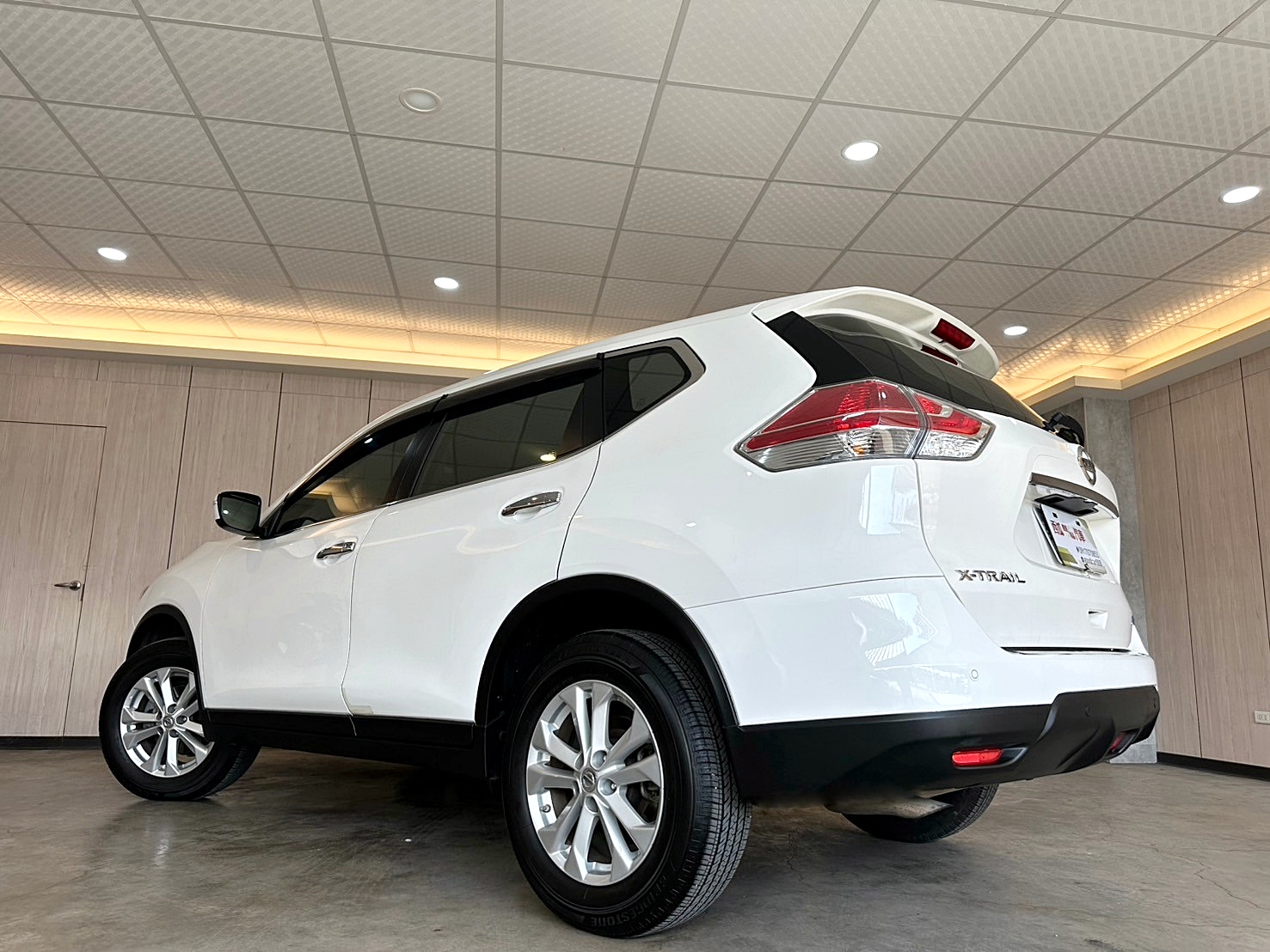 LINE:goodcar888 兩年保固 2015年 Nissan X-Trail 2.0 原廠保養 僅跑八萬 CVT 7速手自排 自然進氣  第17張相片