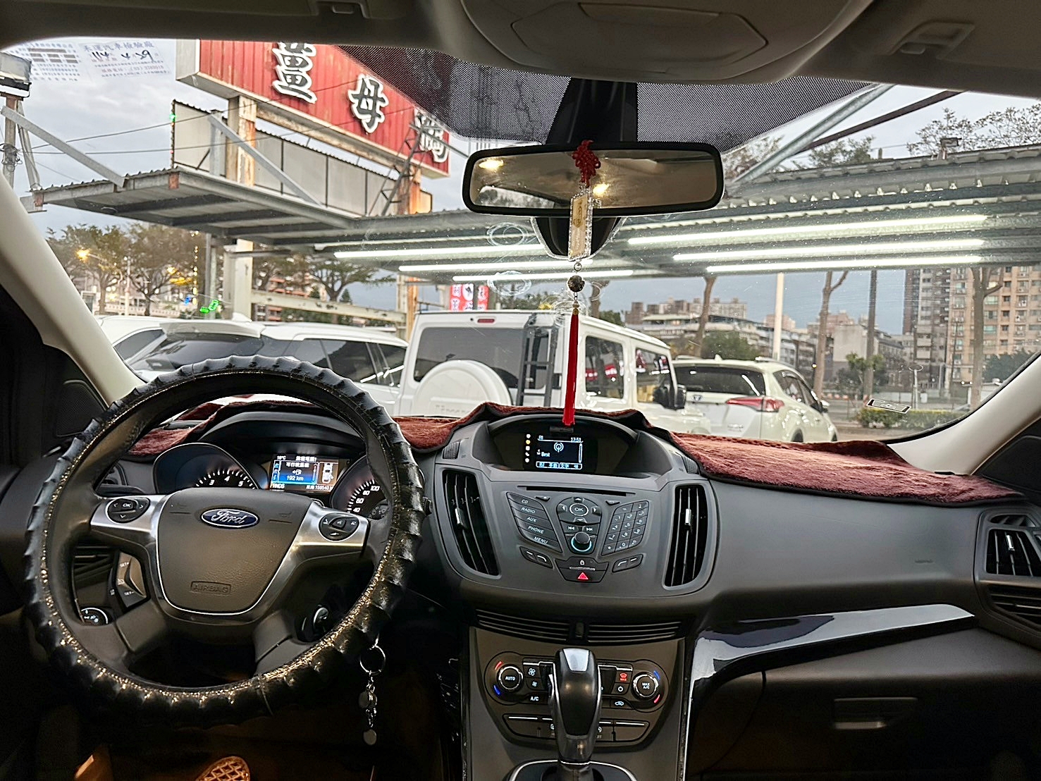 LINE:goodcar888 2015年 Ford Kuga 1.5時尚型 新車價93萬 6速手自排 渦輪增壓  第6張相片