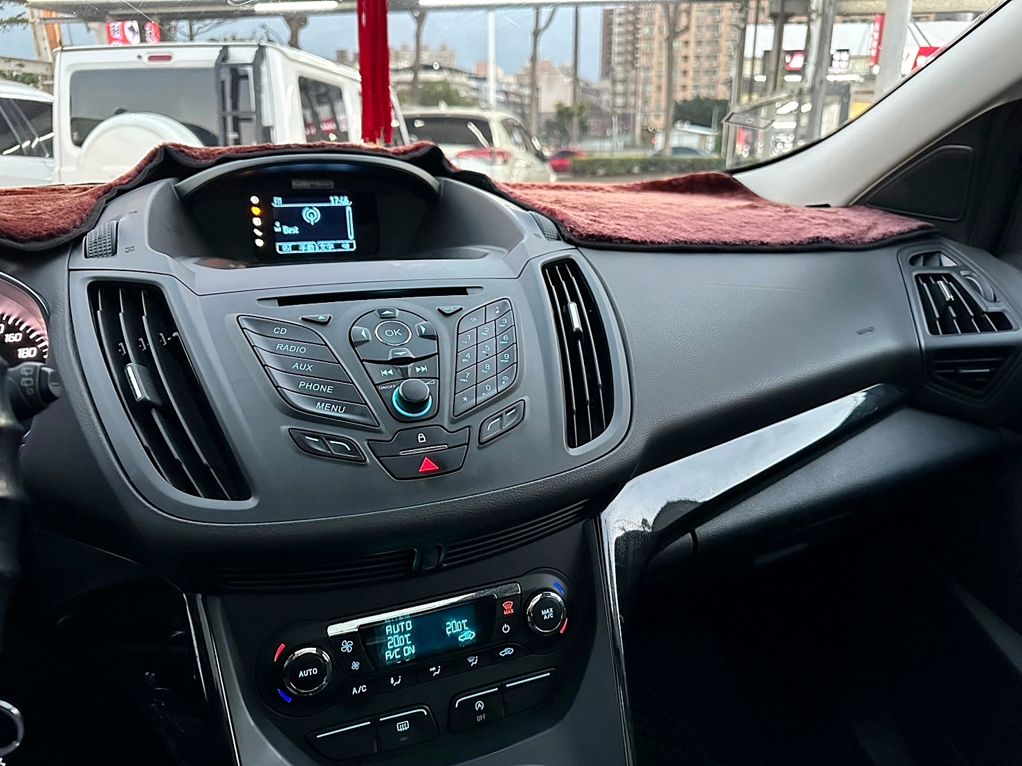 LINE:goodcar888 2015年 Ford Kuga 1.5時尚型 新車價93萬 6速手自排 渦輪增壓  第9張相片