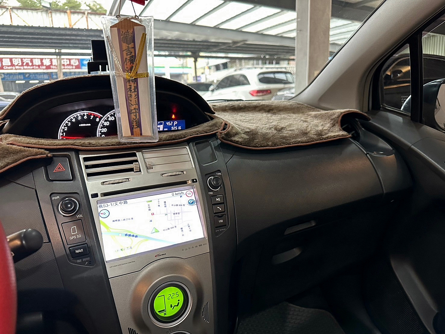 LINE:goodcar888 2010年 Toyota Yaris 1.5 G  第8張相片