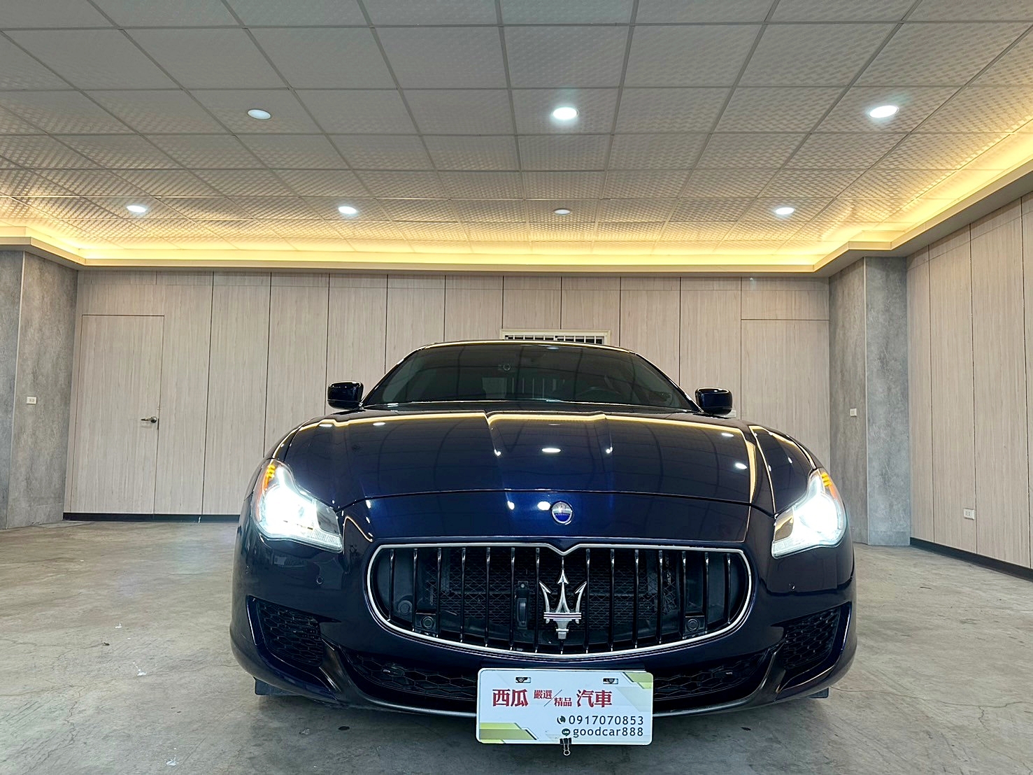 #新車價818萬店面開價99萬 #總代理原廠保養跑少 2015年 Maserati Quattroporte GTS 3.8 僅跑12萬 8速手自排 渦輪增壓 最大馬力530hp 3.8升雙渦輪增壓V8引擎 0~100km/h加速僅需4.7  第3張相片
