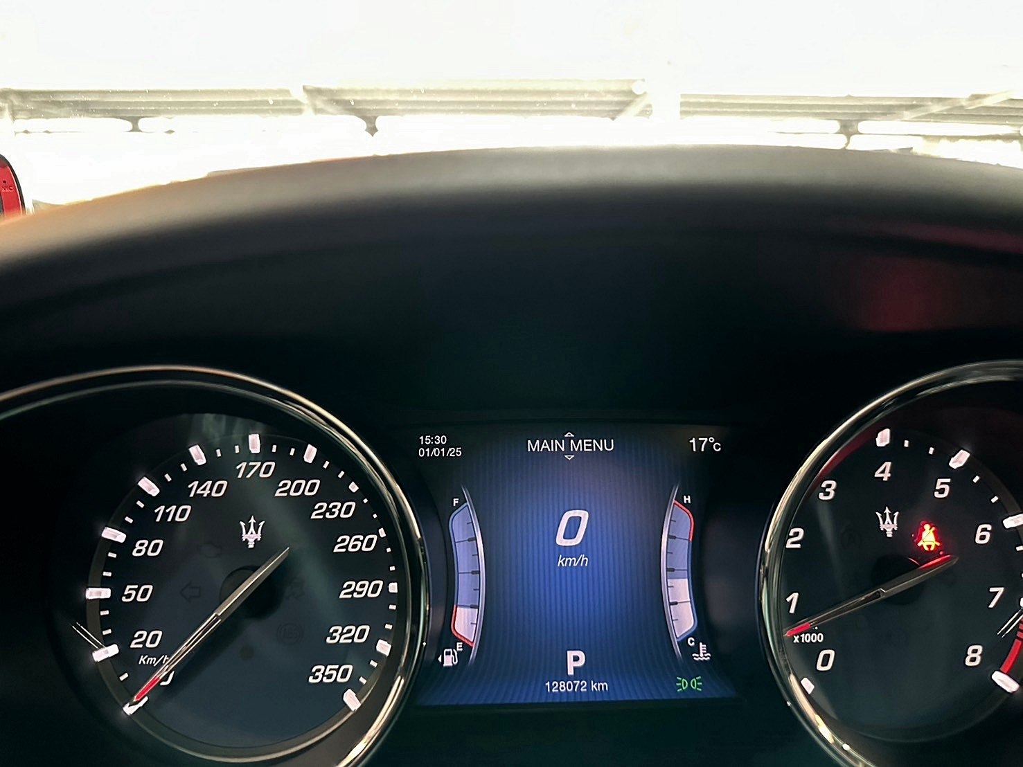 #新車價818萬店面開價99萬 #總代理原廠保養跑少 2015年 Maserati Quattroporte GTS 3.8 僅跑12萬 8速手自排 渦輪增壓 最大馬力530hp 3.8升雙渦輪增壓V8引擎 0~100km/h加速僅需4.7  第9張相片