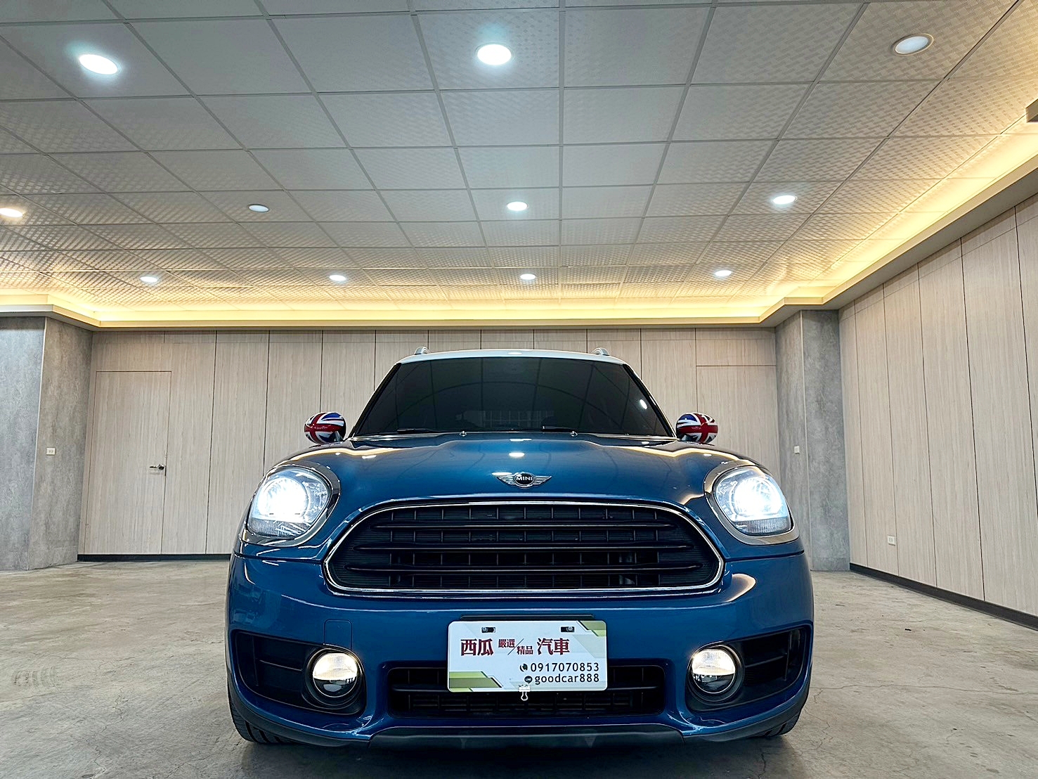 LINE:goodcar888 2018年 Mini Cooper Countryman 1.5 6速手自排 渦輪增壓 升級18吋鋁圈(Michelin輪胎)  第3張相片