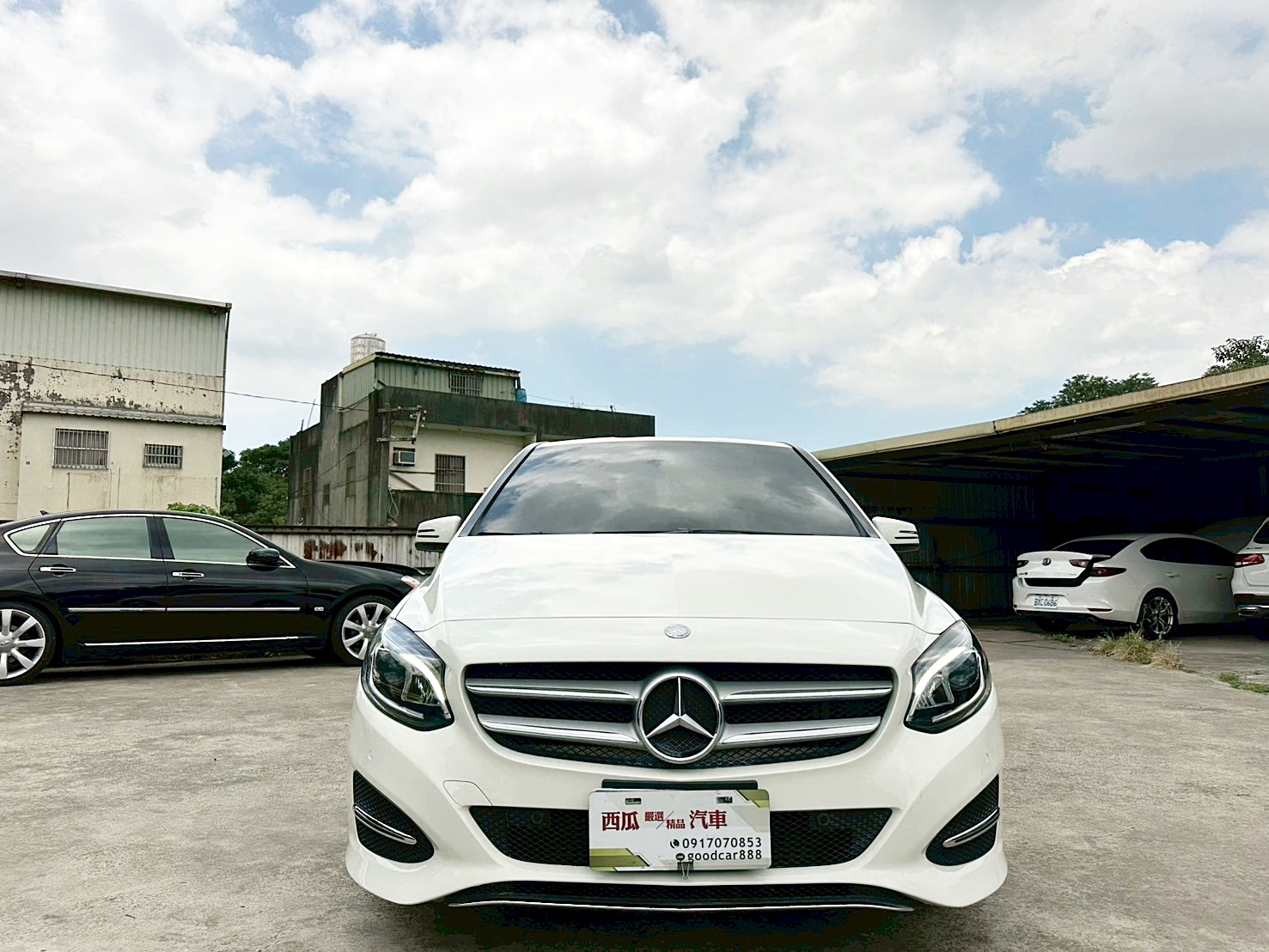 實車比照片更美 車況包滿意 可全貸 2016年 BENZ B180 1.6 新車價156萬 僅跑八萬  第7張相片