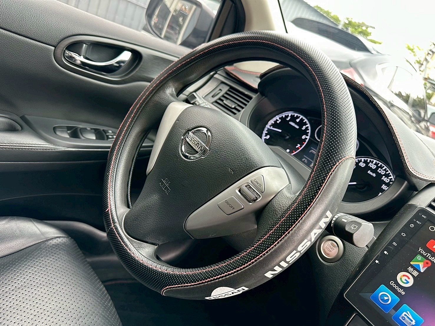 頂級 兩年保固 2016年 Nissan Tiida 5D 豪華影音版 CVT無段變速 自然進氣 電子式後視鏡 大螢幕安卓機 I-KEY免鑰匙啟動  第5張相片