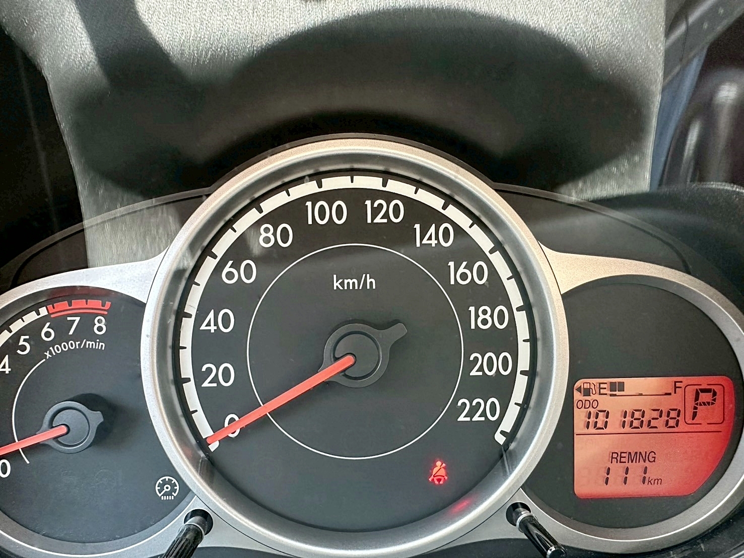 2013年 Mazda 2 1.5 頂級型 日本原裝進口 新車價70萬 僅跑十萬 一年僅跑八千公里  第8張相片