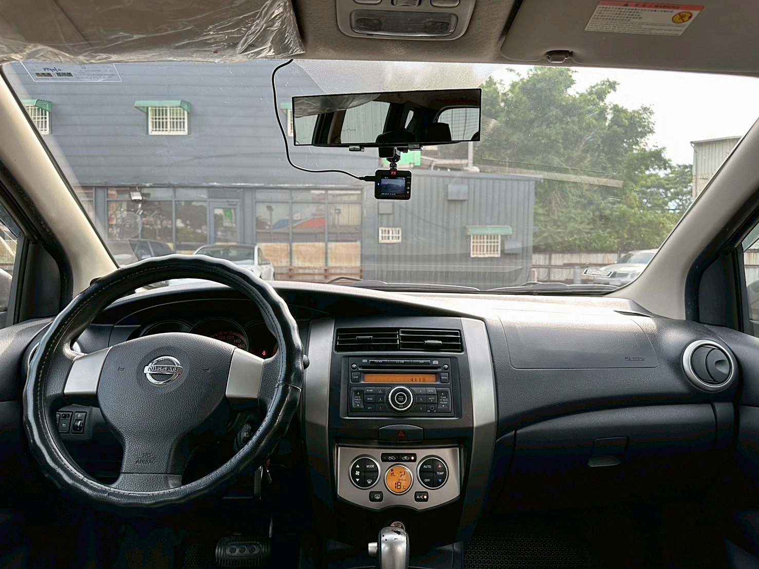 認證車一年保固 2013年 Nissan Livina 1.6 S 4速自排 自然進氣 最高一公升可跑19.5km/ltr  第5張相片