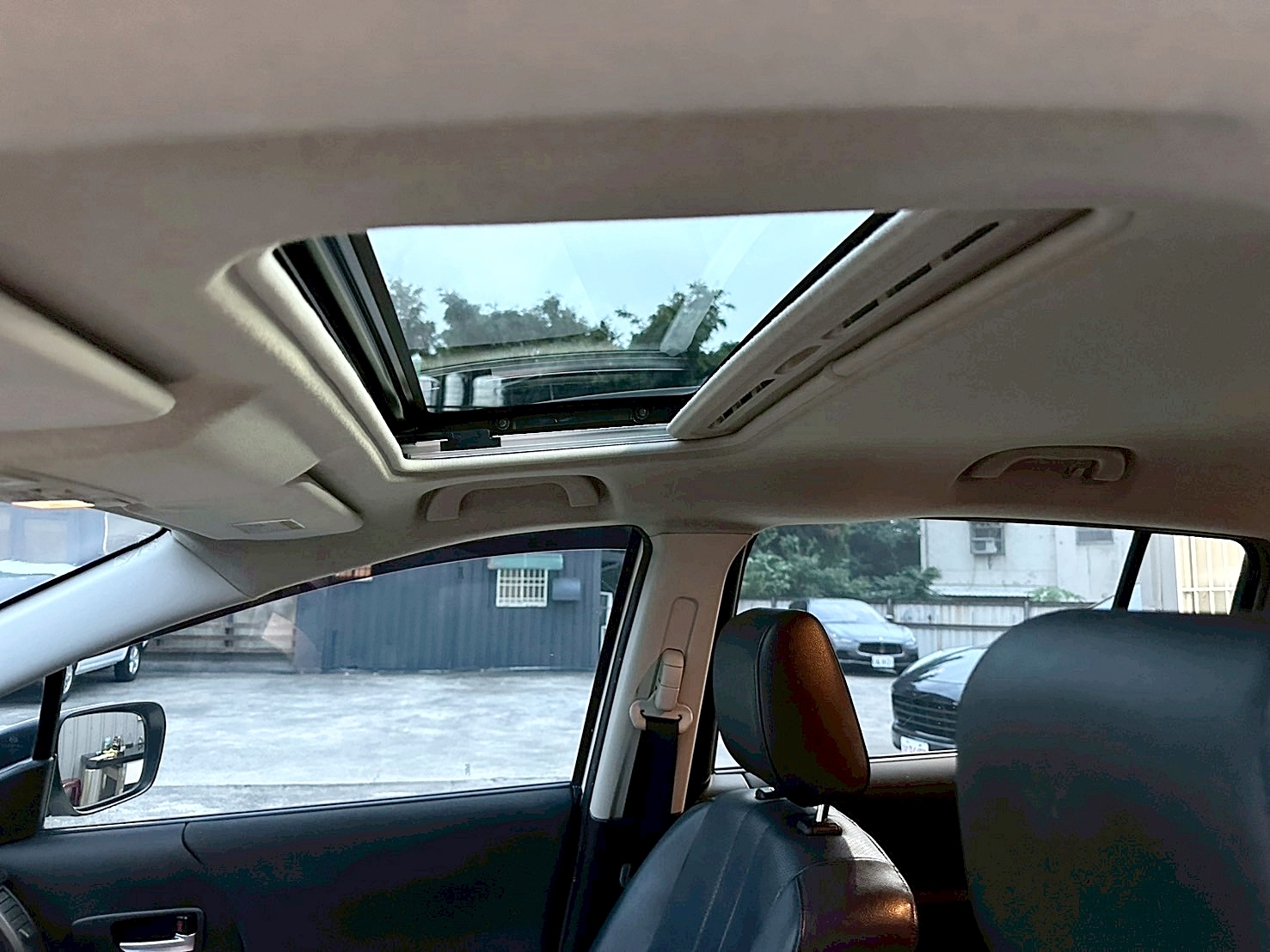 最頂級 雙電動滑門 2009年 Mazda 5 七人座頂級型 原廠保養 僅跑16萬 Michelin輪胎  第4張相片