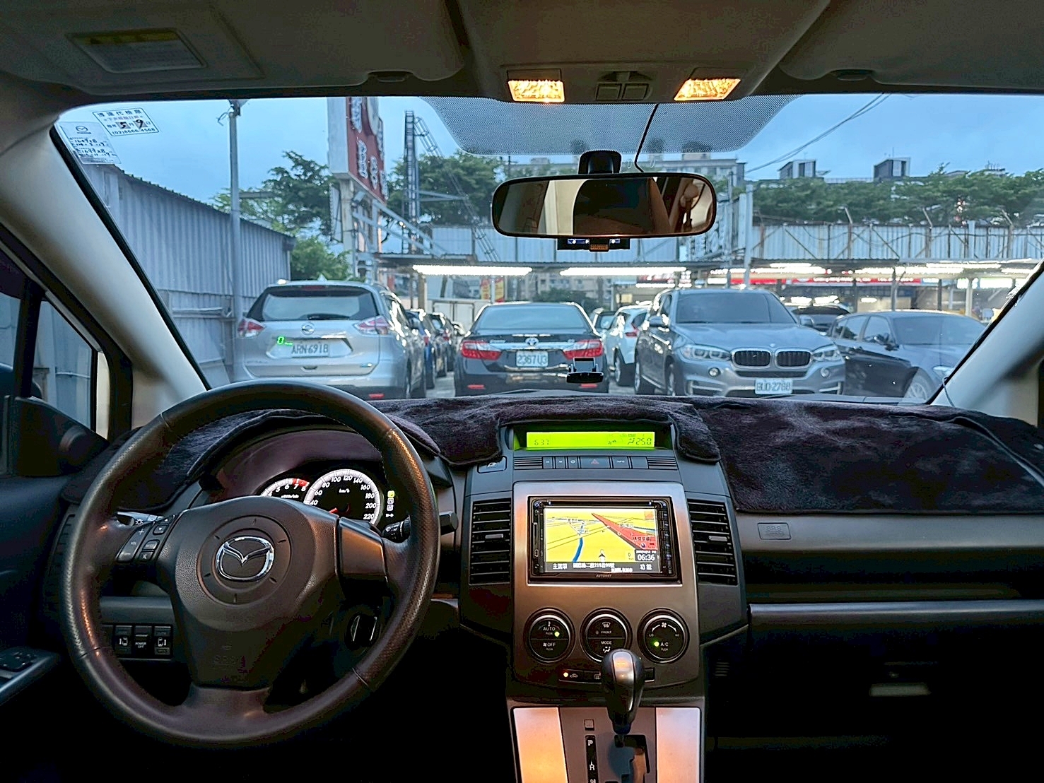 最頂級 雙電動滑門 2009年 Mazda 5 七人座頂級型 原廠保養 僅跑16萬 Michelin輪胎  第5張相片