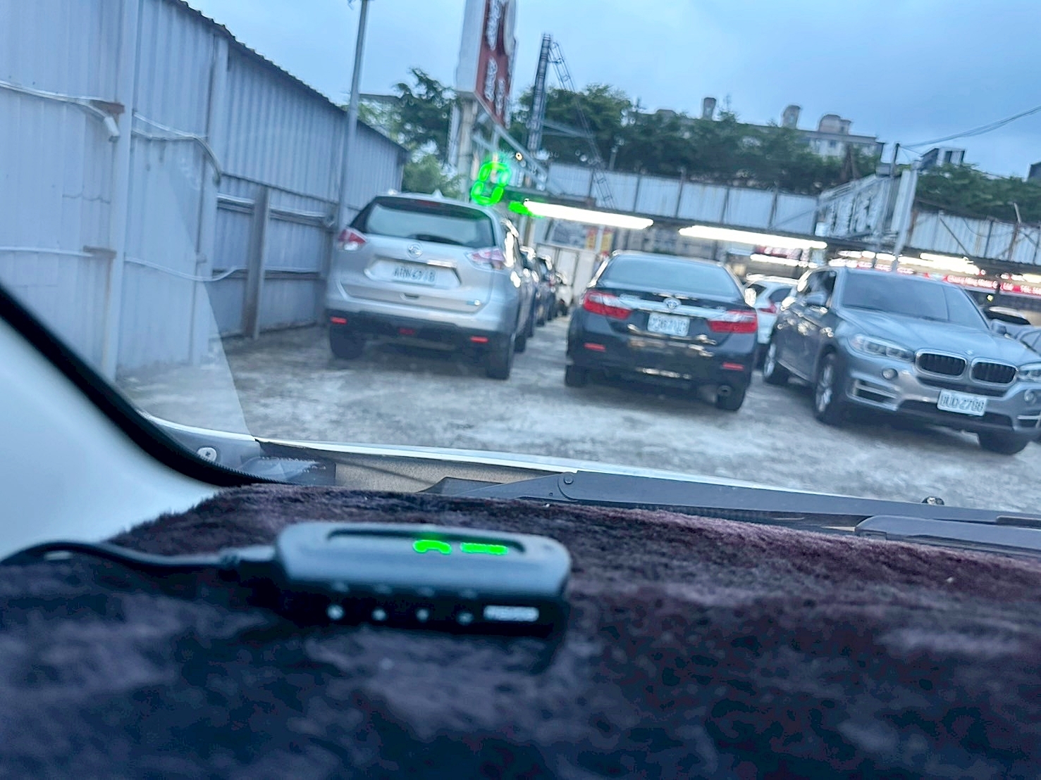 最頂級 雙電動滑門 2009年 Mazda 5 七人座頂級型 原廠保養 僅跑16萬 Michelin輪胎  第7張相片