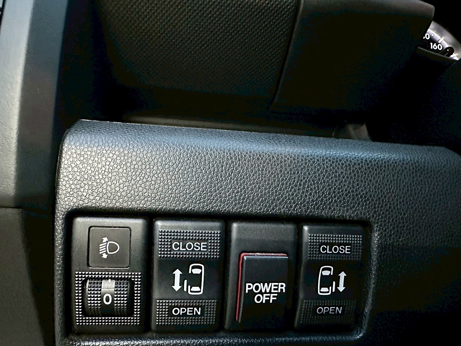 最頂級 雙電動滑門 2009年 Mazda 5 七人座頂級型 原廠保養 僅跑16萬 Michelin輪胎  第10張相片