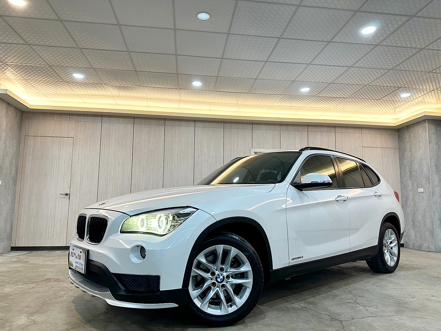 2015年 BMW X1 sDrive18i 新車價168萬 僅跑12萬 6速手自排 自然進氣 大螢幕安卓機  第1張相片