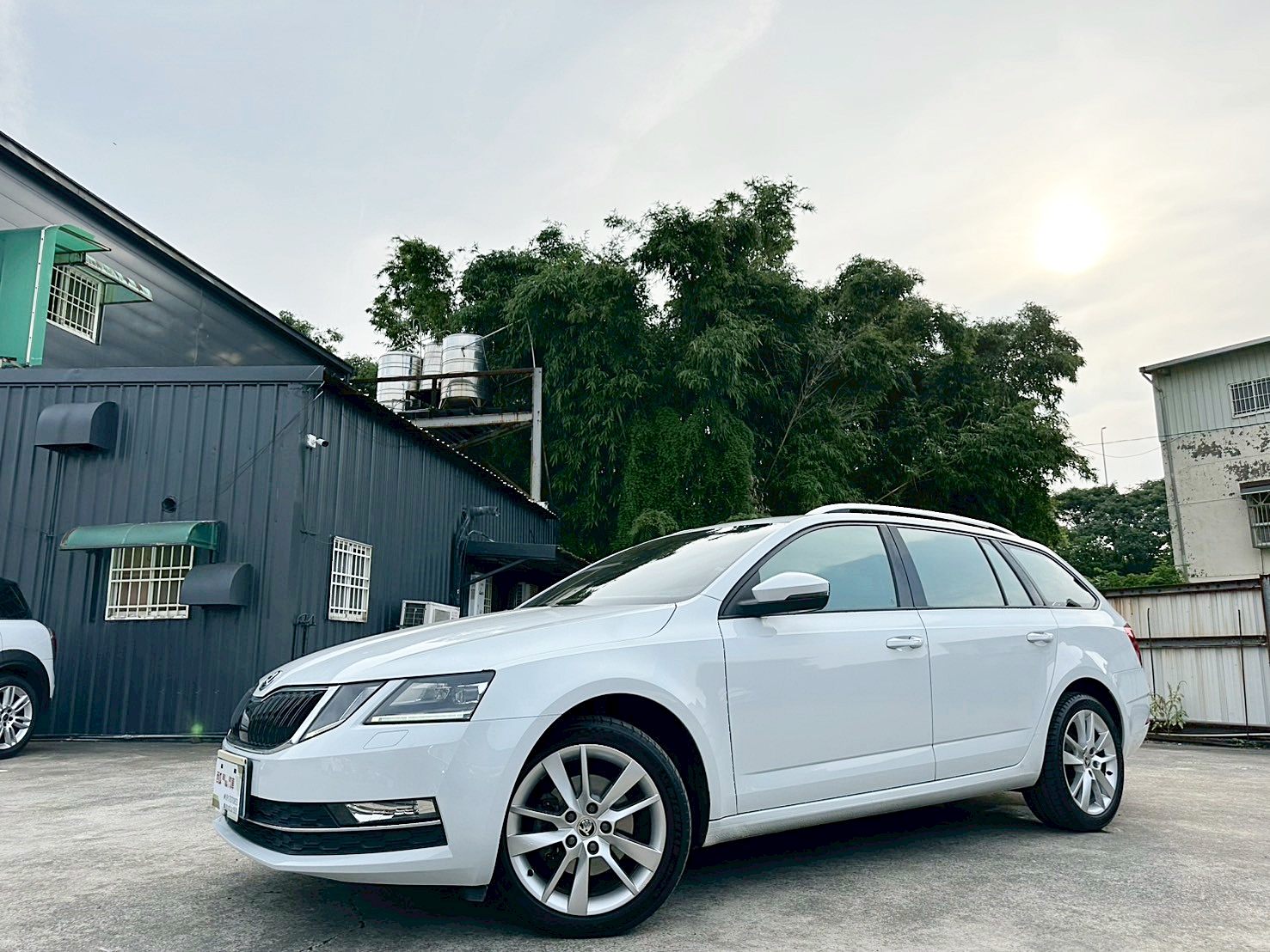 2018年 Skoda Octavia Combi 1.4 TSI菁英版 新車價107萬 僅跑13萬 雙離合器7速自手排 渦輪增壓  第1張相片
