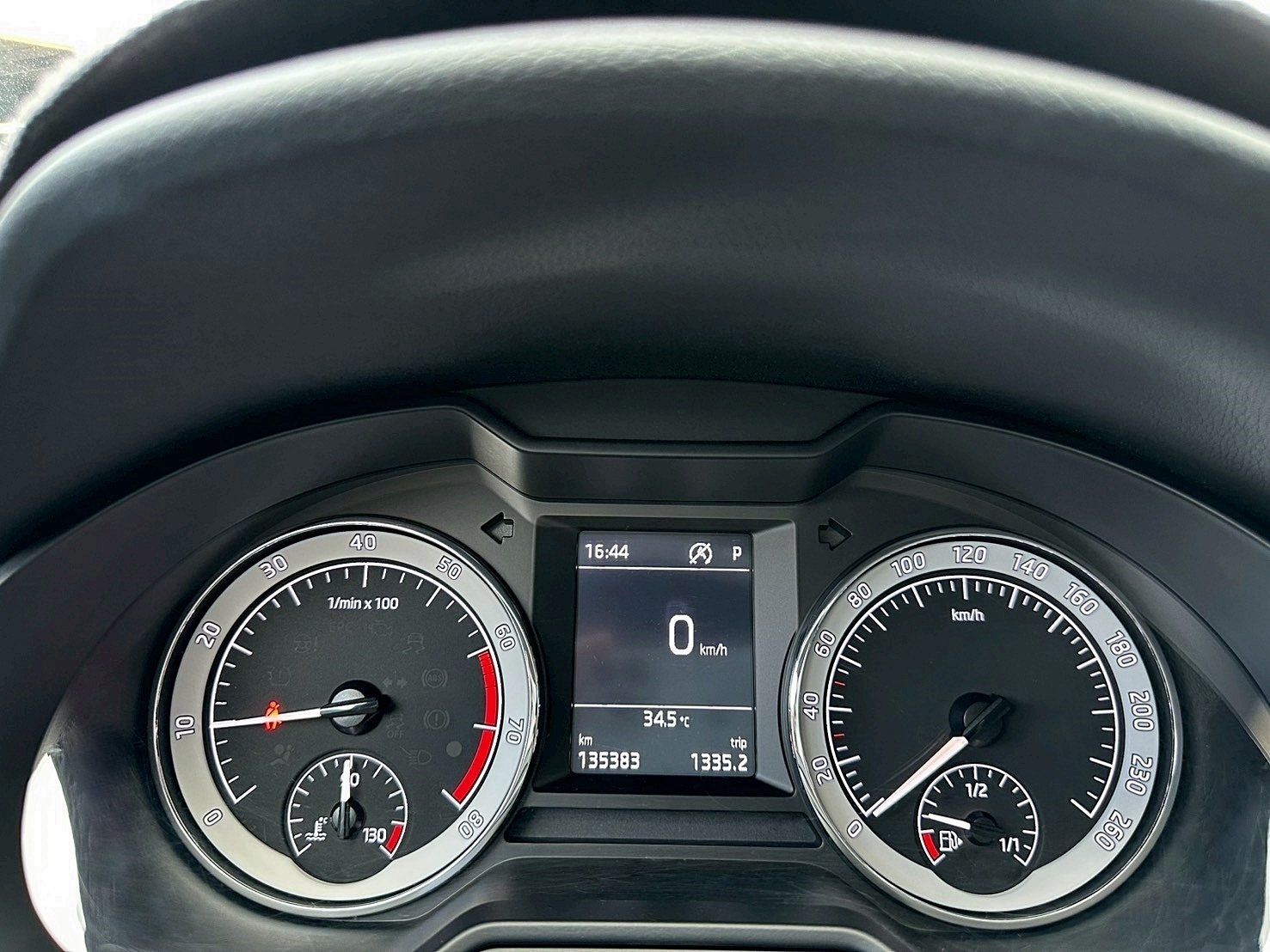 2018年 Skoda Octavia Combi 1.4 TSI菁英版 新車價107萬 僅跑13萬 雙離合器7速自手排 渦輪增壓  第8張相片