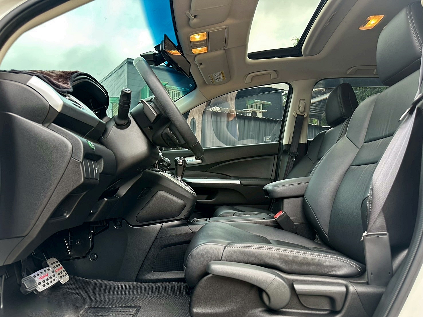 車庫車 兩年保固 2016年 Honda CR-V 2.4 VTi-S 原廠保養 僅跑八萬 新車價97萬  第4張相片