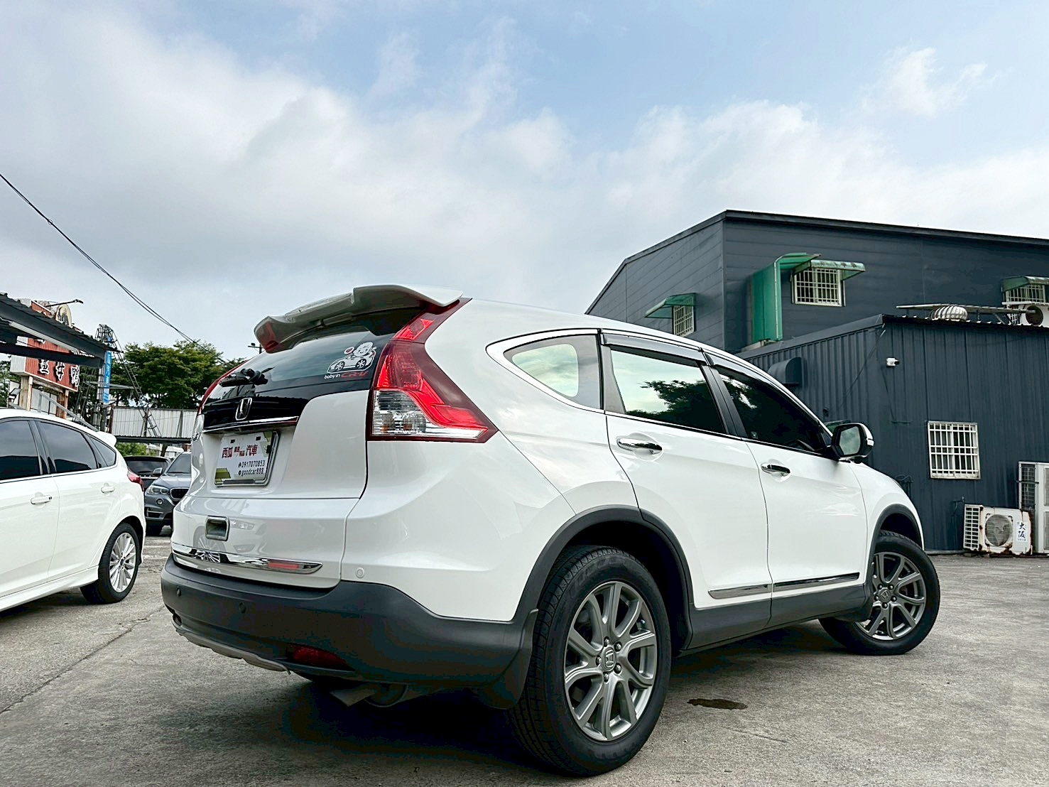 車庫車 兩年保固 2016年 Honda CR-V 2.4 VTi-S 原廠保養 僅跑八萬 新車價97萬  第17張相片