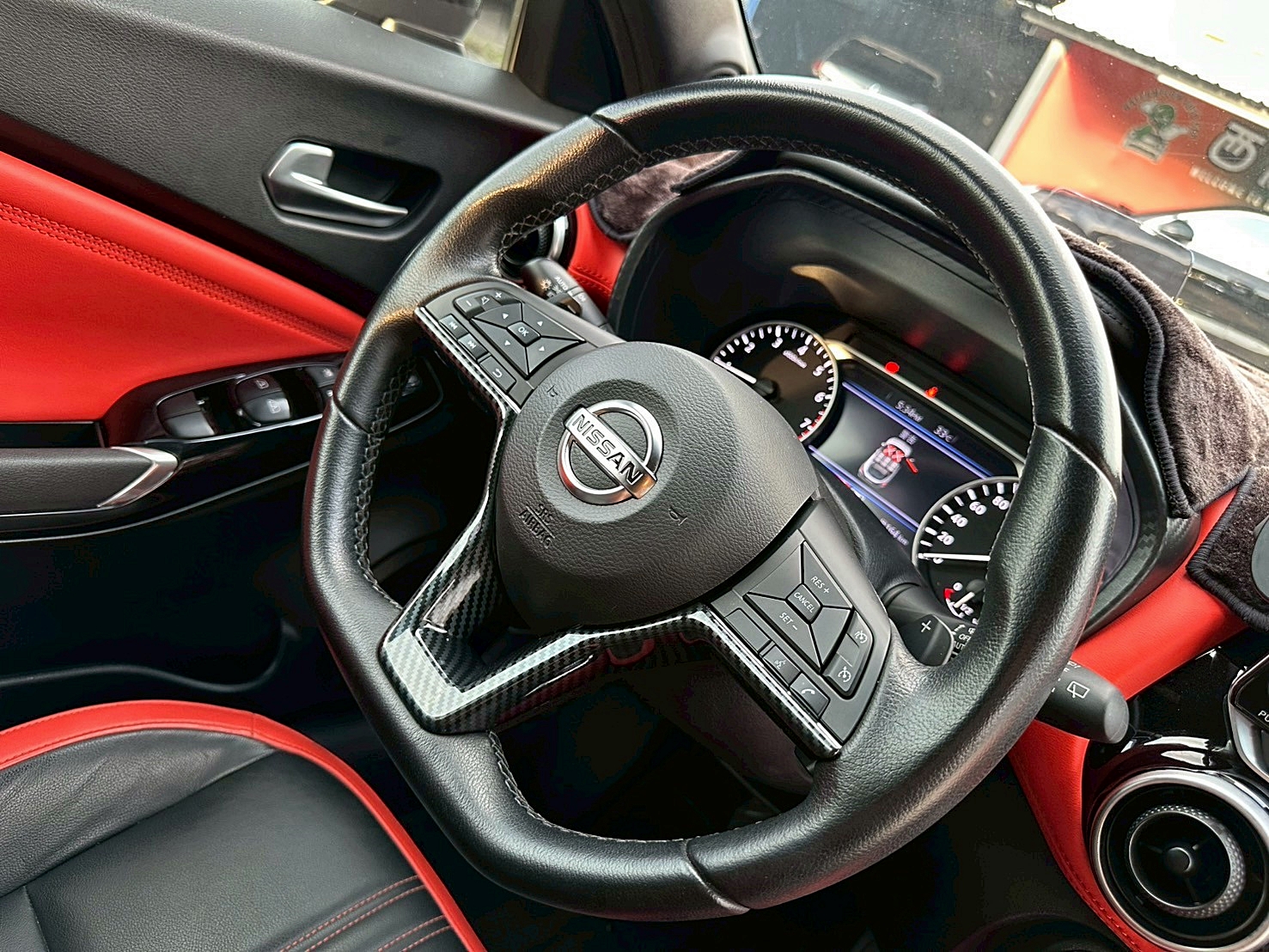 頂級 BOSE音響 2021年 Nissan Juke 1.0駕趣享樂版 新車價99萬 原廠保養 僅跑八萬 雙離合器7速自手排 渦輪增壓  第8張相片