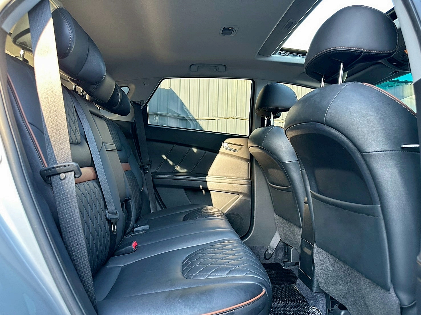 認證車兩年保固 2016年 Luxgen U6 Turbo ECO Hyper 1.8經典型 原廠保養 跑少  第16張相片