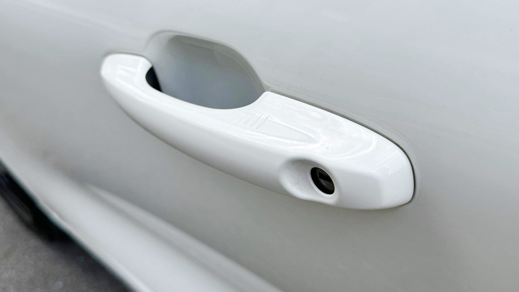 最頂級 稀有釋出 2020年 Ford KugaEcoBoost 250 AWD ST-Line 新車價120萬  8速手自排 渦輪增壓 僅跑八萬 四輪驅動  第4張相片