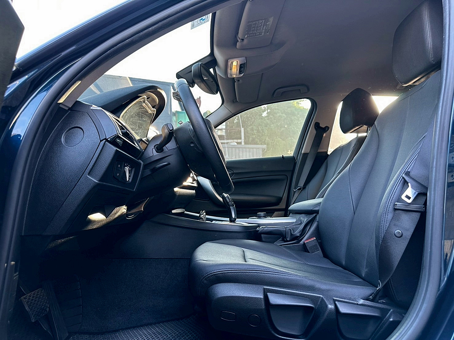 2012年 BMW 116i 1.6 新車價147萬  8速手自排 渦輪增壓 PAPAGO行車紀錄器 Michelin輪胎  第3張相片