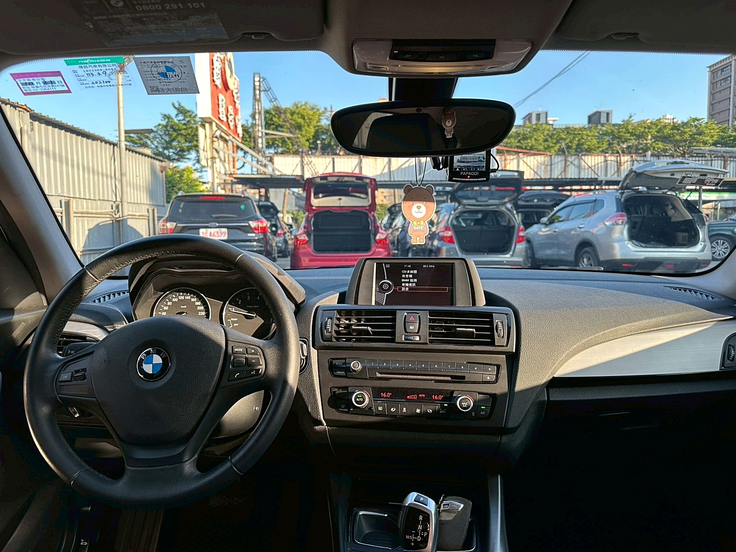 2012年 BMW 116i 1.6 新車價147萬  8速手自排 渦輪增壓 PAPAGO行車紀錄器 Michelin輪胎  第4張相片