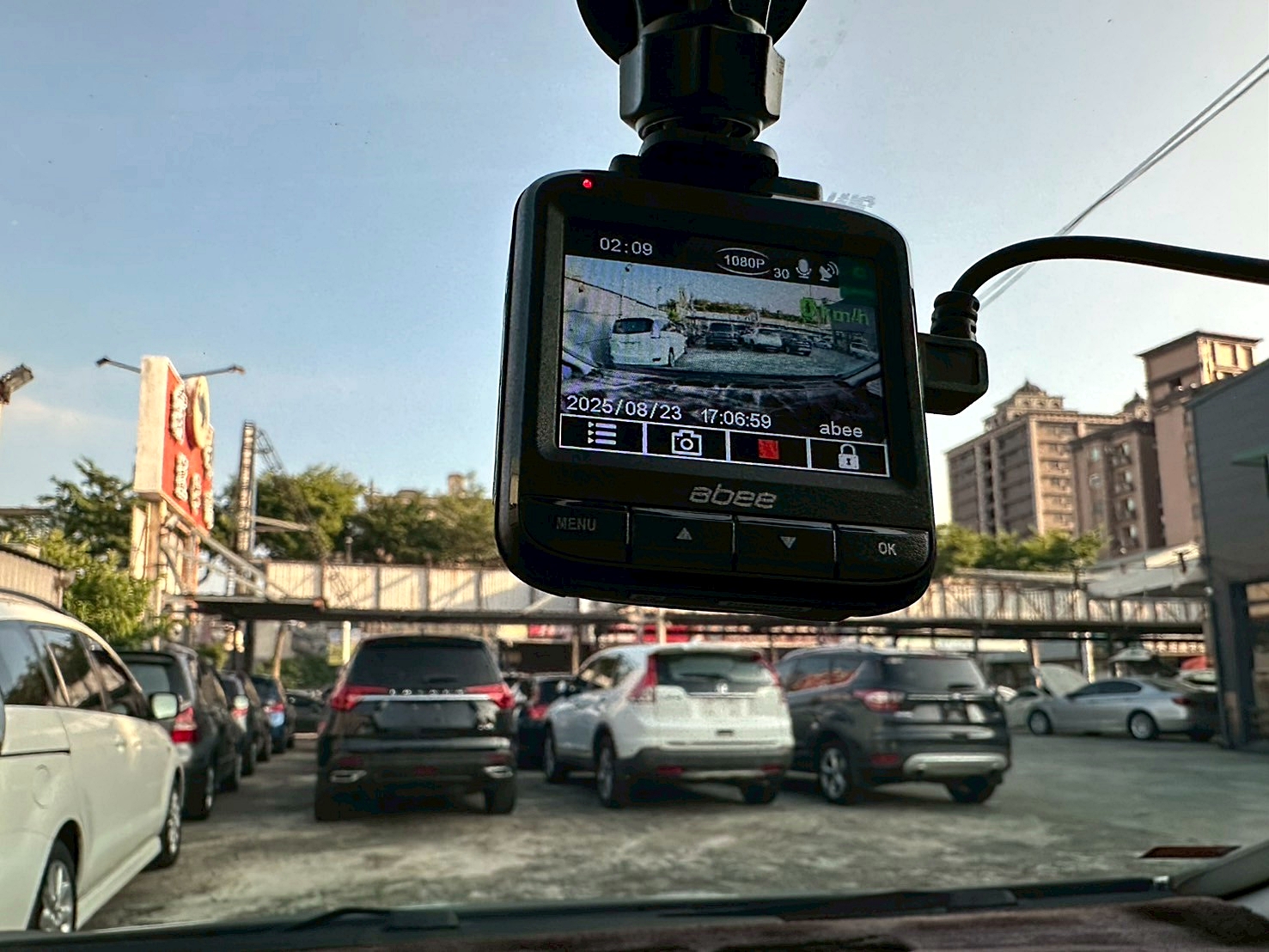 車庫車 跑少 兩年保固 2015年 Honda Fit 1.5 S 新車價近70萬 僅跑9萬 CVT 7速手自排 自然進氣  第9張相片