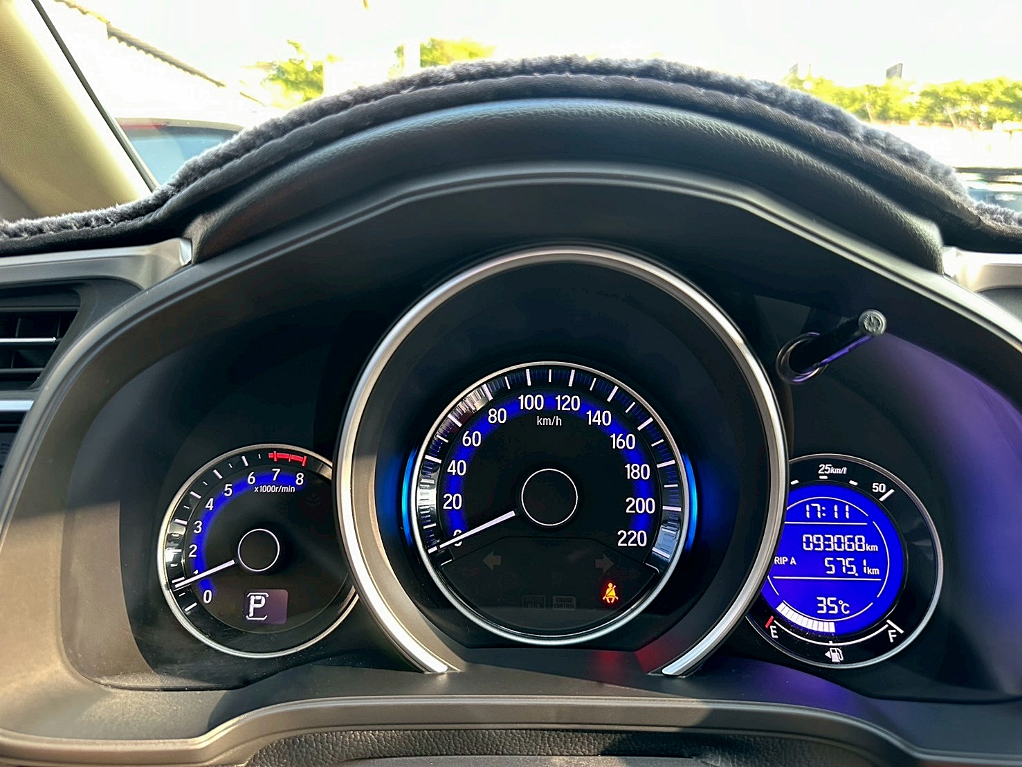 車庫車 跑少 兩年保固 2015年 Honda Fit 1.5 S 新車價近70萬 僅跑9萬 CVT 7速手自排 自然進氣  第15張相片