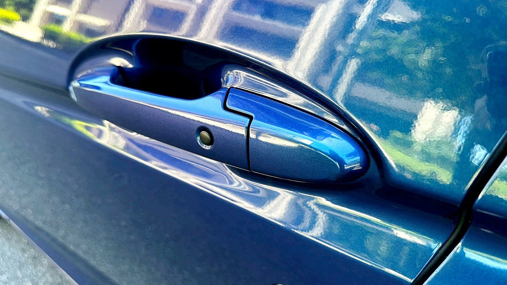 2021年 Honda Fit 1.5 S 新車價近70萬 僅跑六萬 CVT 7速手自排 自然進氣 S版空力套件 箭矢式燈條 Akrapovič雙出尾管 16吋雙色切削鋁圈  第2張相片