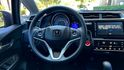 2021年 Honda Fit 1.5 S 新車價近70萬 僅跑六萬 CVT 7速手自排 自然進氣 S版空力套件 箭矢式燈條 Akrapovič雙出尾管 16吋雙色切削鋁圈  第4張縮圖