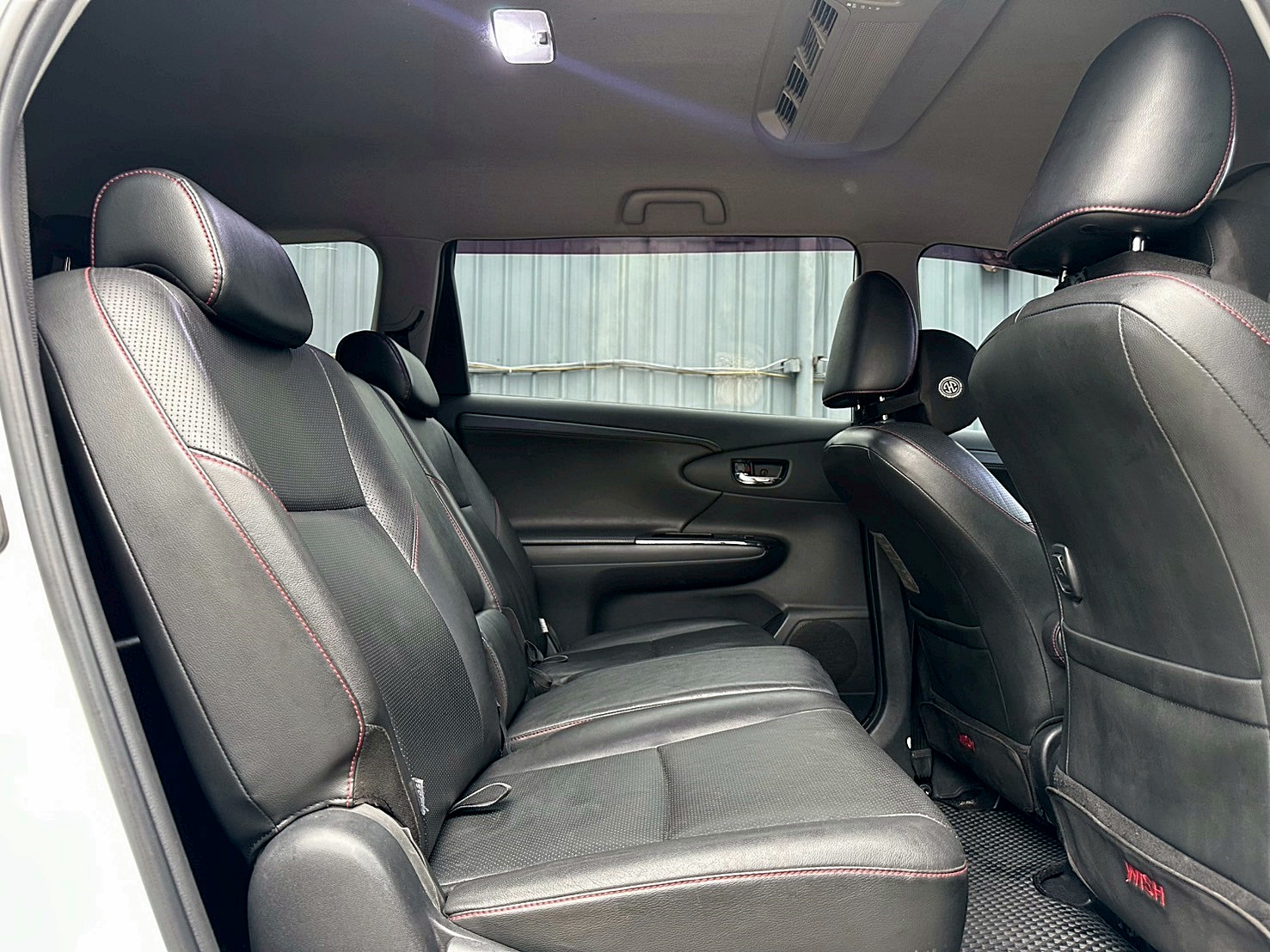 跑少 車庫車 2016年 Toyota Wish 2.0尊爵 CVT 7速手自排 僅跑13萬 新車價86萬 大螢幕安卓機  第20張相片