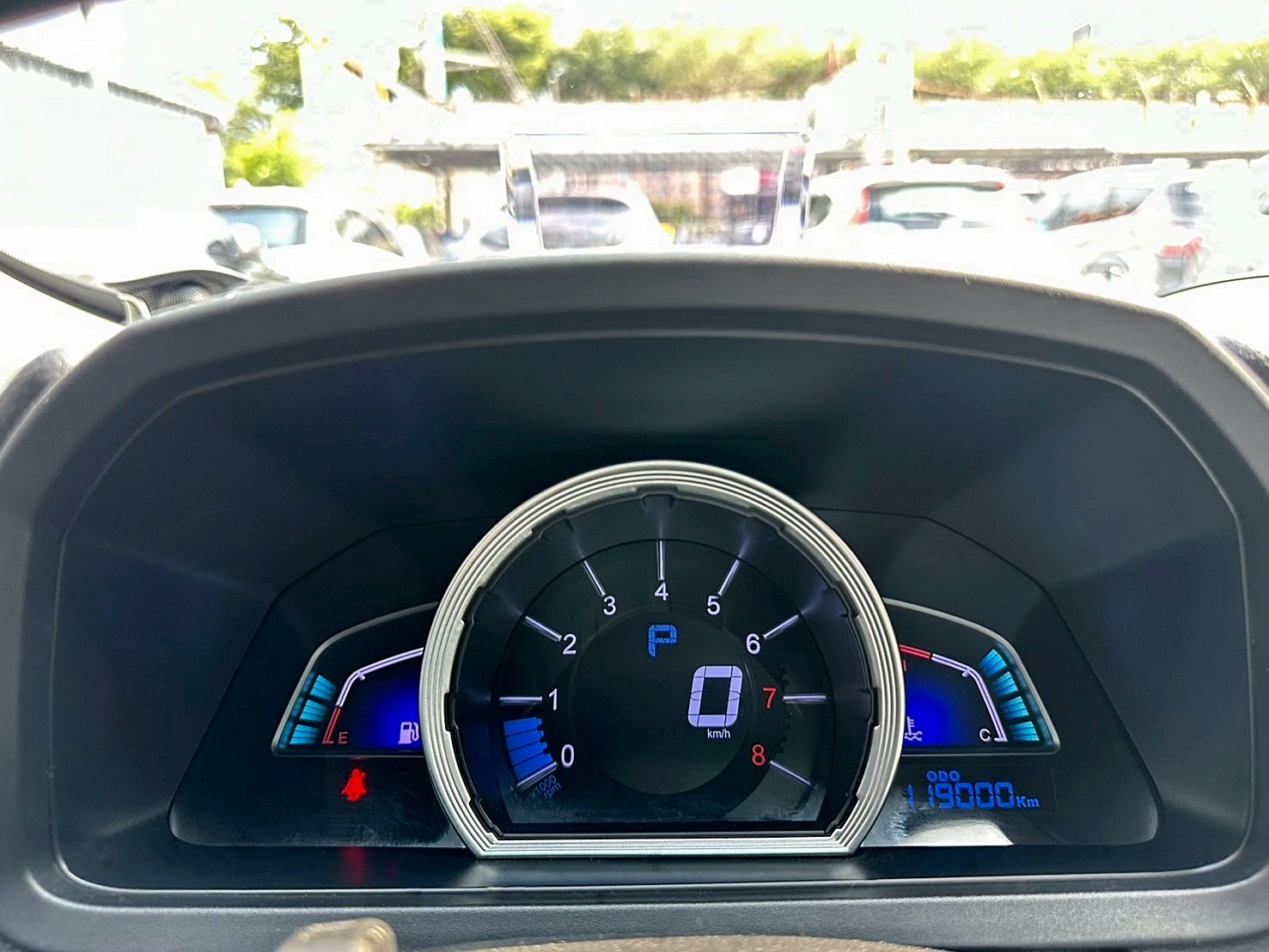 超值SUV 認證車兩年保固 2016年 Luxgen U6 Turbo ECO Hyper 1.8魅力型 6速手自排 渦輪增壓 僅跑11萬  第7張相片