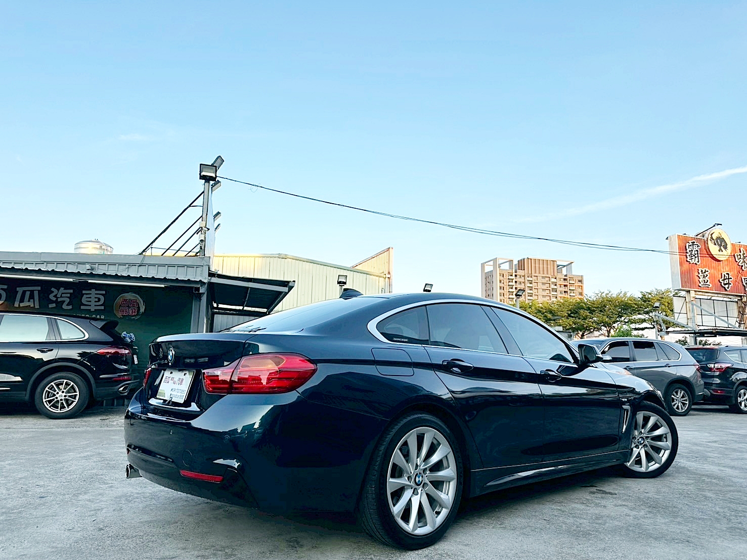五門掀背轎跑車 2014年 BMW 428i 2.0 Gran Coupe Modern Line 新車價276萬 8速手自排 渦輪增壓 LED日行燈  HID氙氣頭燈   第18張相片