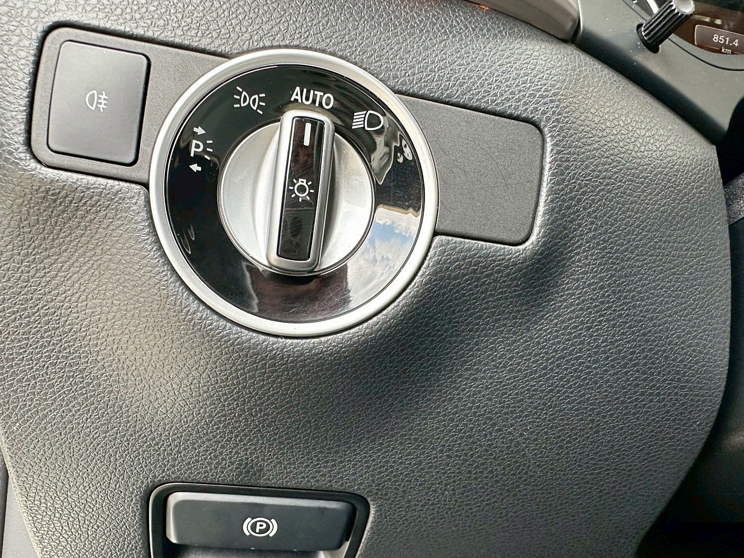 實車比照片更美 2016年 BENZ B180 1.6 新車價156萬 僅跑八萬 雙離合器7速自手排 渦輪增壓  第8張相片