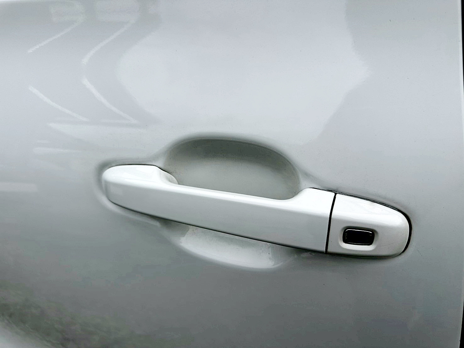 LINE ID:goodcar888七人座 電動滑門 教師用車 認證好兩年保固 Toyota Sienta 7人座豪華＋ 新車價81.5萬 CVT無段變速 自然進氣  第12張相片