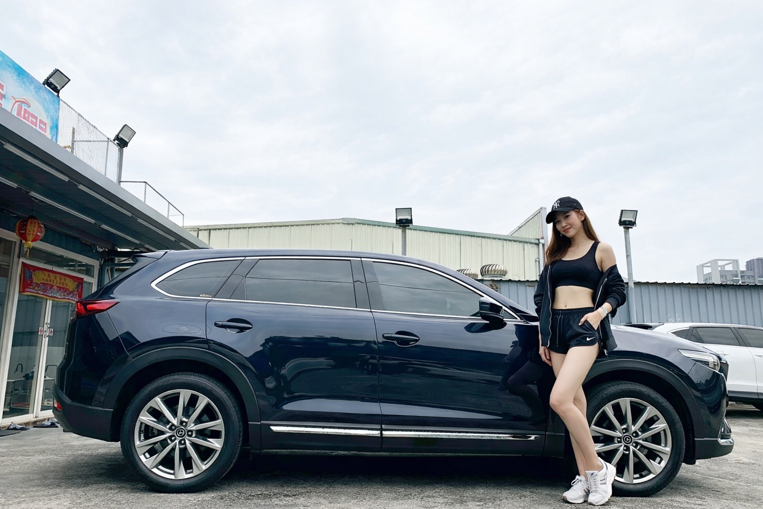 LINE ID:goodcar888 2017年 Mazda CX-9 SKY-G AWD旗艦型 四輪傳動 新車價177萬 七人座  第4張相片