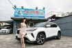 LINE ID:goodcar888 一年車現買現賺價差 2025年 Toyota Yaris Cross 1.5酷動版 新車價73.5萬 原廠保養 保固中 僅跑1.3萬  第1張縮圖