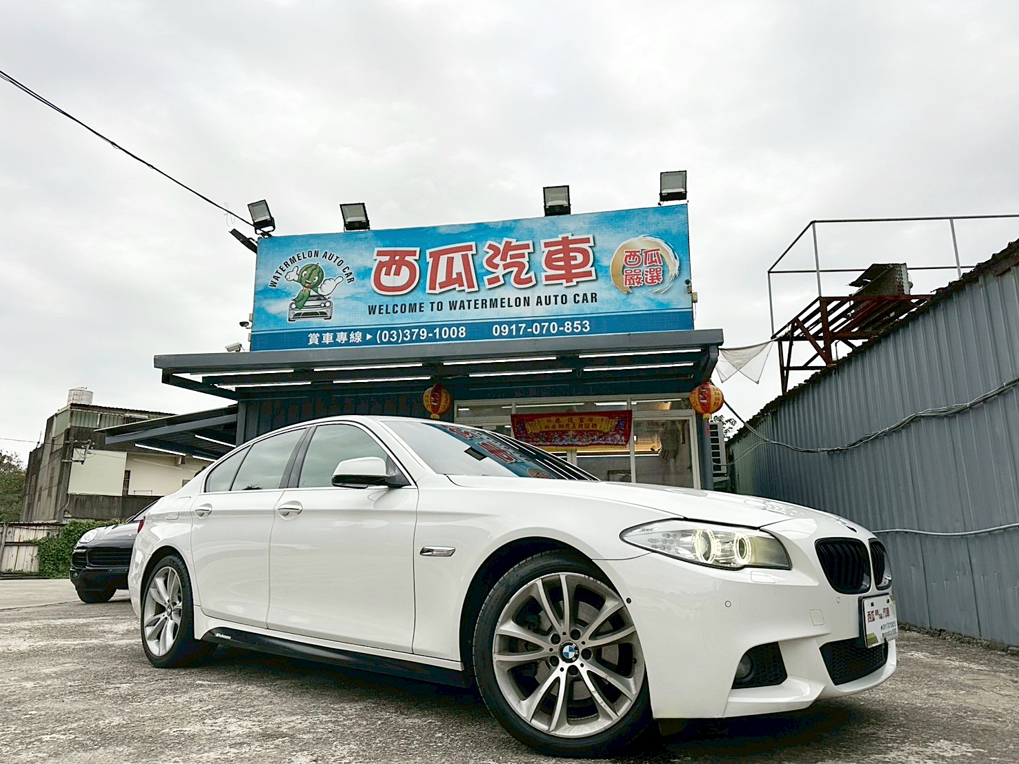 LINE ID:goodcar888 2012年 BMW 528i 2.0 領航版 新車價318萬 8速手自排 渦輪增壓 僅跑13萬 大螢幕安卓機  第3張相片