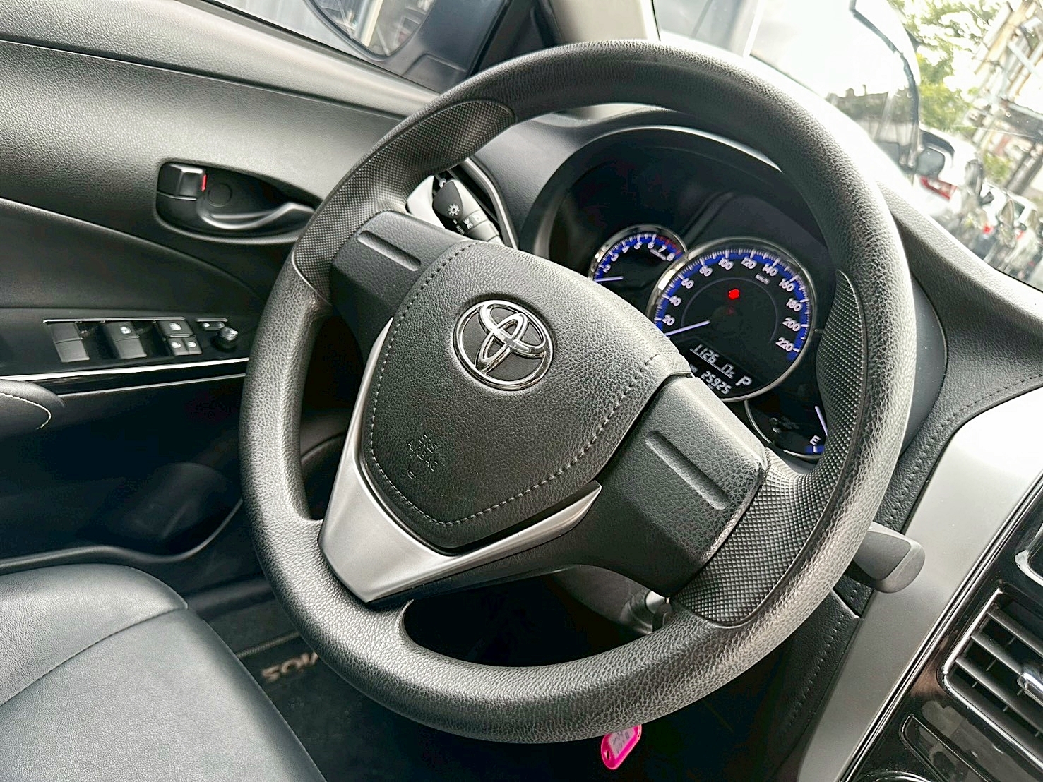 LINE ID:goodcar888 2019年 Toyota Vios 1.5經典 原廠保養僅跑兩萬一年跑約四千  第9張相片