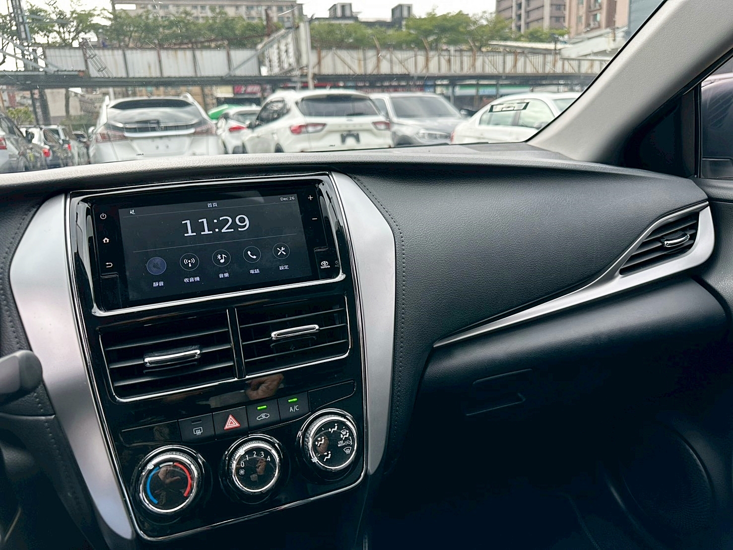 LINE ID:goodcar888 2019年 Toyota Vios 1.5經典 原廠保養僅跑兩萬一年跑約四千  第12張相片