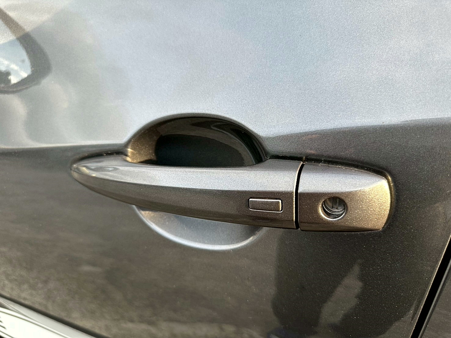 LINE ID:goodcar888 2021年 Nissan Juke 1.0駕趣享樂版 新車價99萬 原廠保養 僅跑八萬  第6張相片