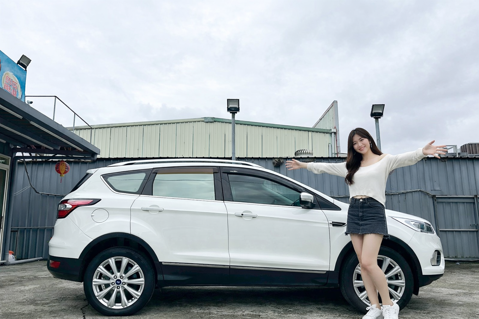 LINE ID:goodcar888 🚨 這台不是普通休旅，是性能怪獸 🚨 #僅跑兩萬 #簡直新車 🔥 2020 Ford Kuga CP360旗艦型 2.0 4WD 🔥 🐺 開這台，你不會想慢慢開  第1張相片