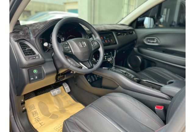 2020 Honda HR-V 1.8 S 原鈑件/一手車/里程跑九萬  第9張相片