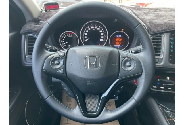 2020 Honda HR-V 1.8 S 原鈑件/一手車/里程跑九萬  第12張相片