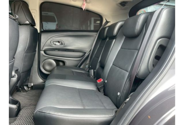 2020 Honda HR-V 1.8 S 原鈑件/一手車/里程跑九萬  第21張相片